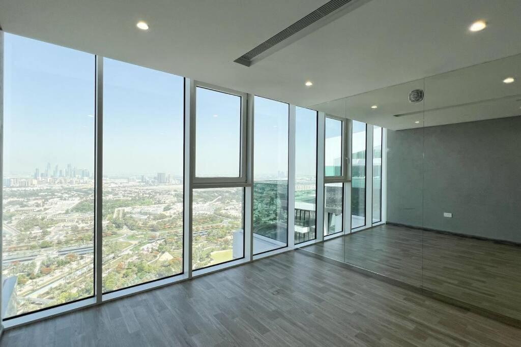 Апартаменты Chic 2 Bed Near Trade Centre With 5 Star Amenities Дубай Экстерьер фото